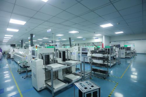 云漢芯城 雙項(xiàng)大獎(jiǎng)?wù)蔑@數(shù)字化建設(shè)硬實(shí)力，技術(shù)服務(wù)鑄就產(chǎn)業(yè)新標(biāo)桿